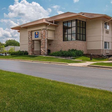 コンフォート イン オケモス イースト ランシング Okemos エクステリア 写真